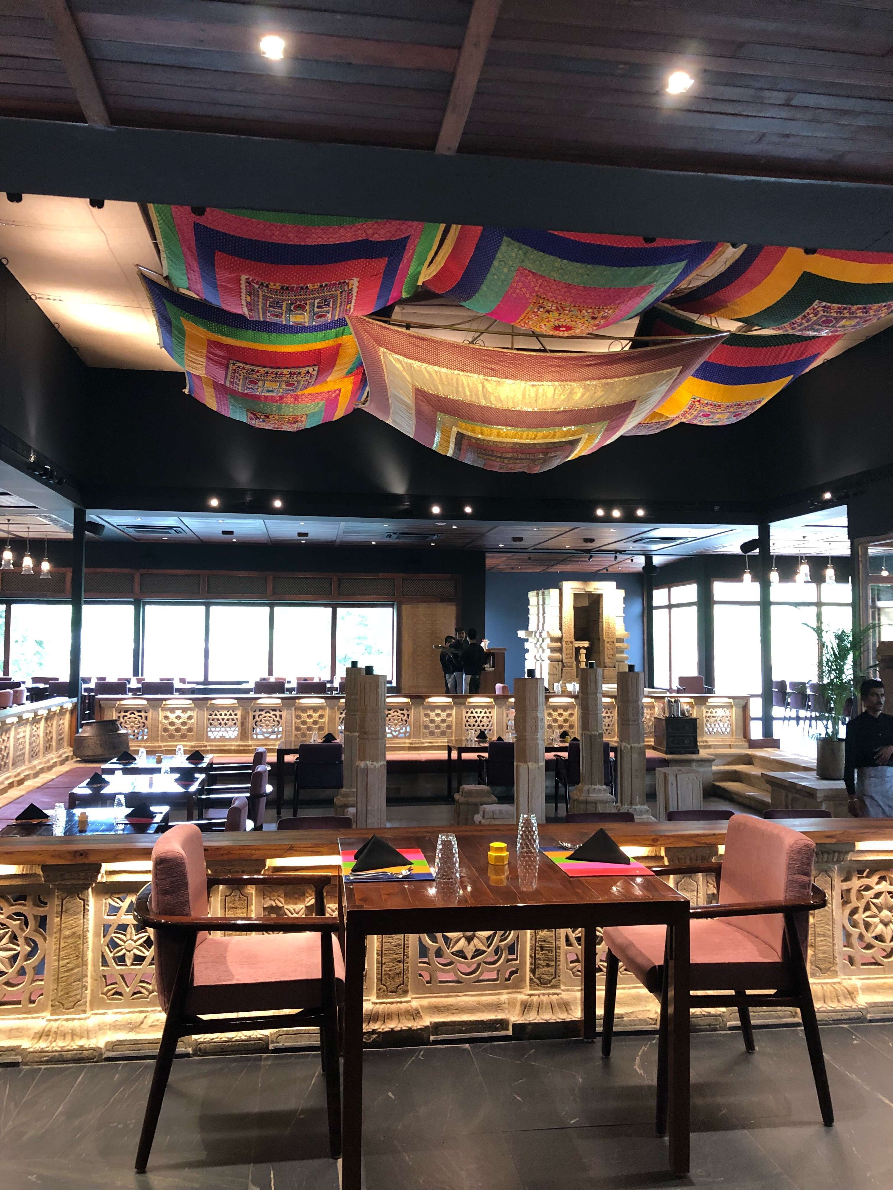 12 Popular Places For Unique Dining In Ahmedabad | Hungrito