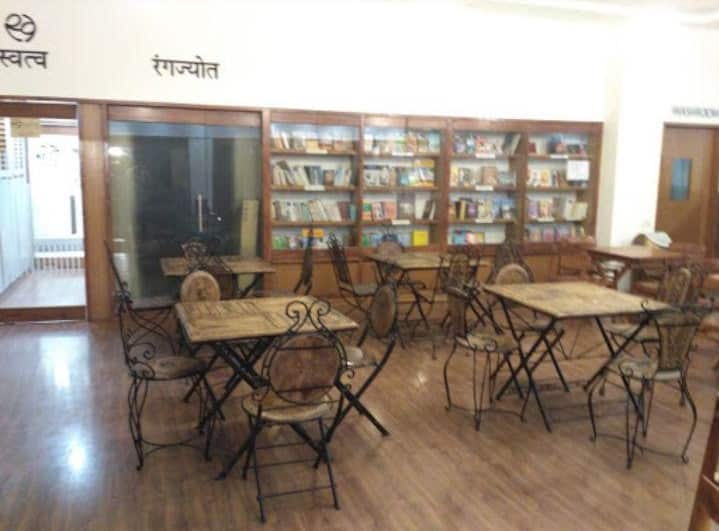 Good food eatery| Library