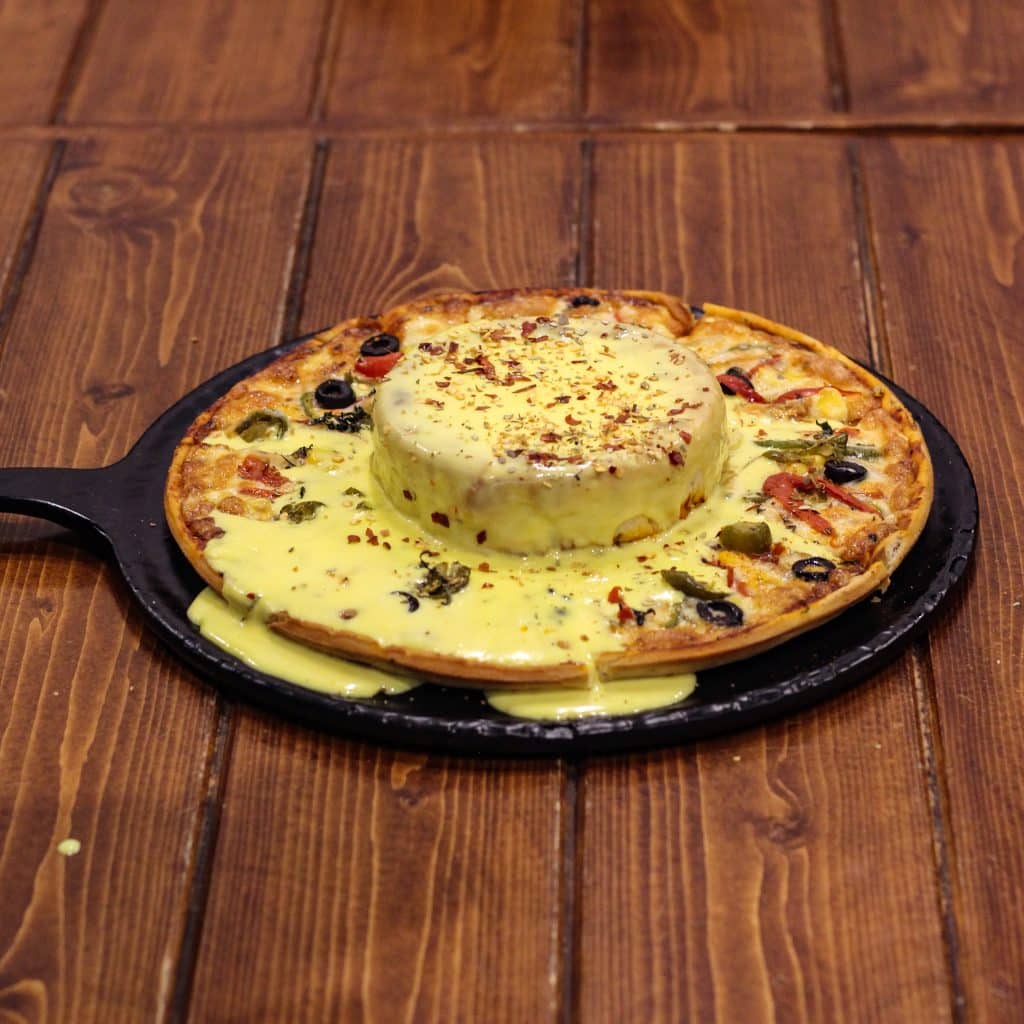 volcano pizza| italian dishes| pizza| cuppucino cafe| dinner date