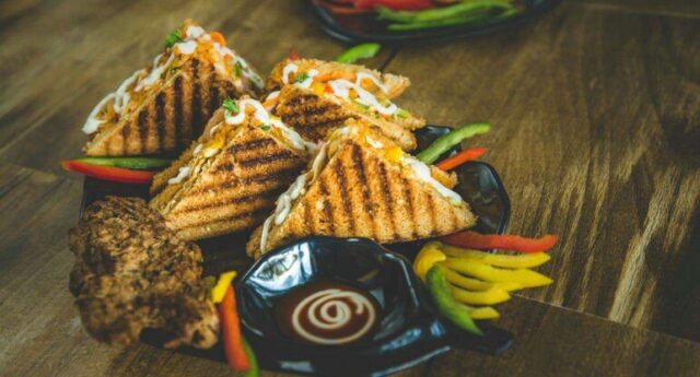 best places for lunch and dinner combos| Hop meals