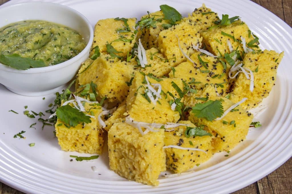 Gujarati snacks in Ahmedabad| Lijjat khaman